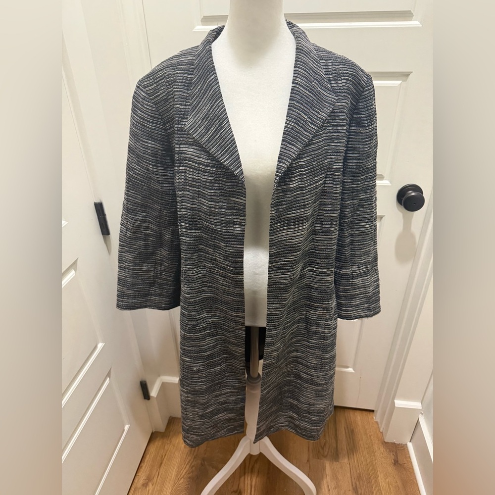 Eileen Fisher. Linen Textured Blazer. Black Lagenlook. Black & White. Size Xl.